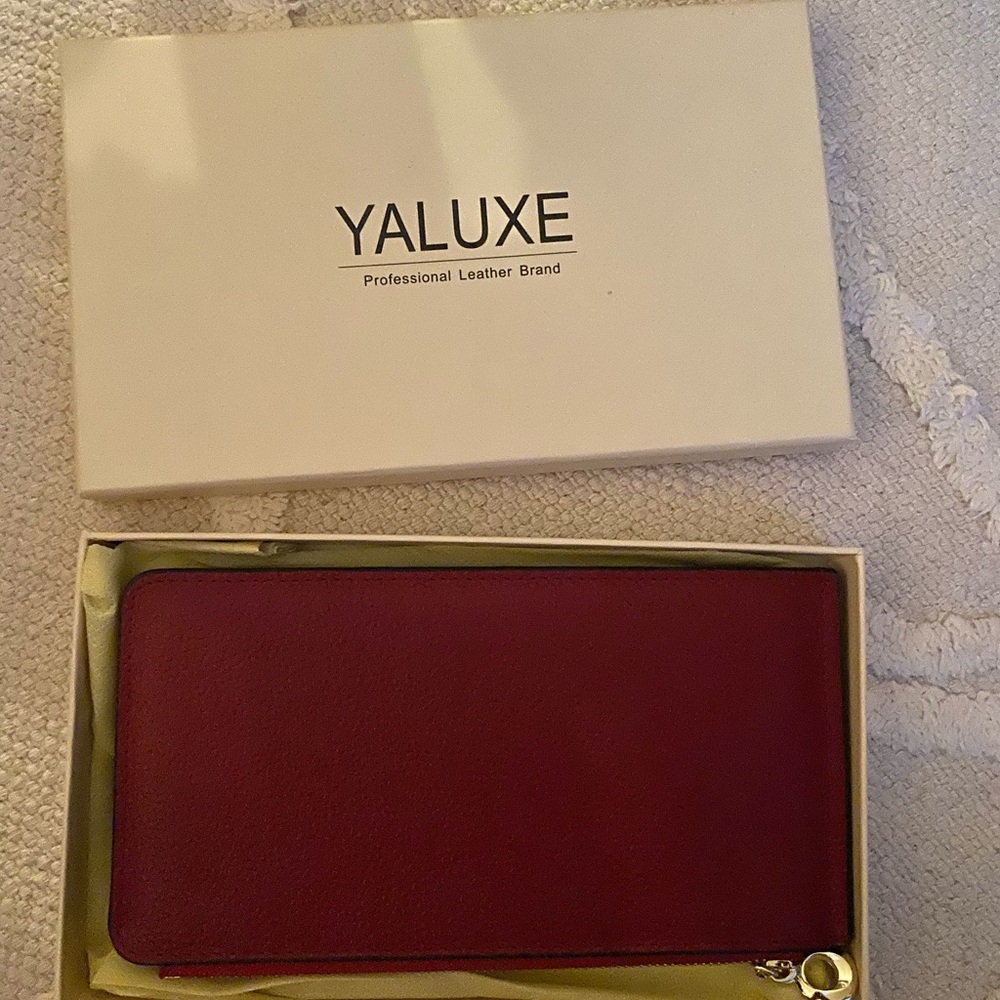 Red Wallet